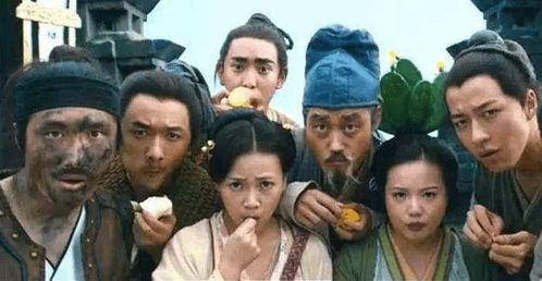 大宅门吃瓜群众首次出场,吃瓜群众初登场，揭秘豪门秘闻